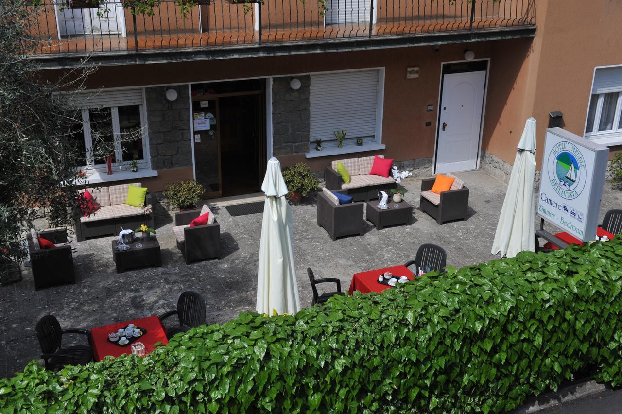 Hotel Bellavista Meuble Monte Isola Exteriör bild